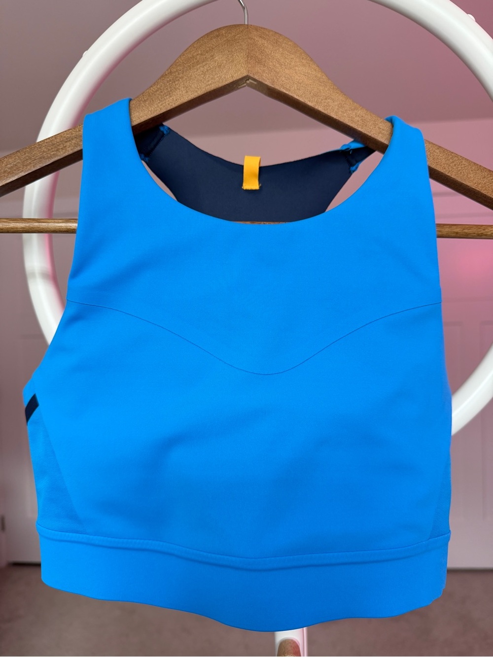 Brooks Running Women's 3 Pocket
Sports Bra size 32DD/E